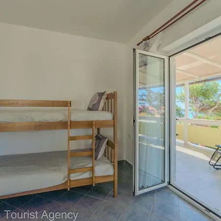 アパート Vidovic ヴィル