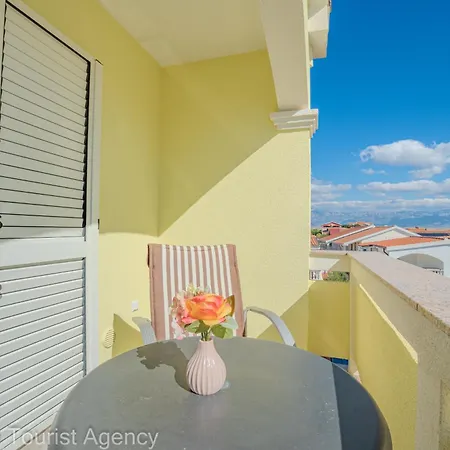 Vidovic アパート *