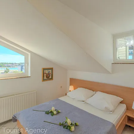 Vidovic Apartment Vir